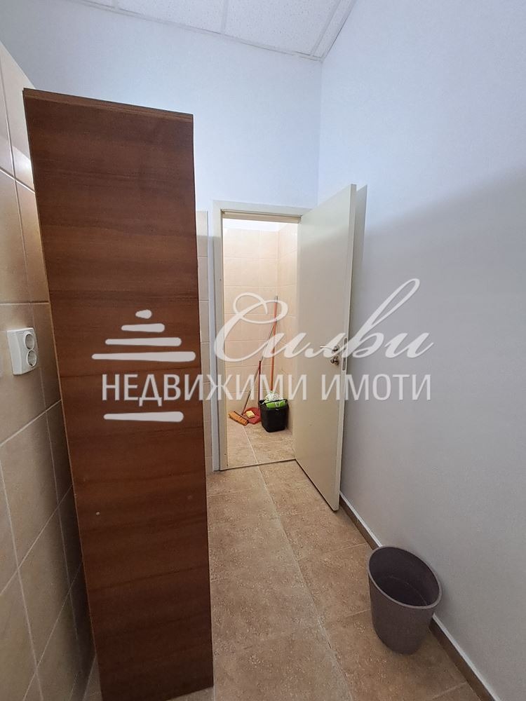 Дава под наем ОФИС, гр. Шумен, Център, снимка 4 - Офиси - 54952082