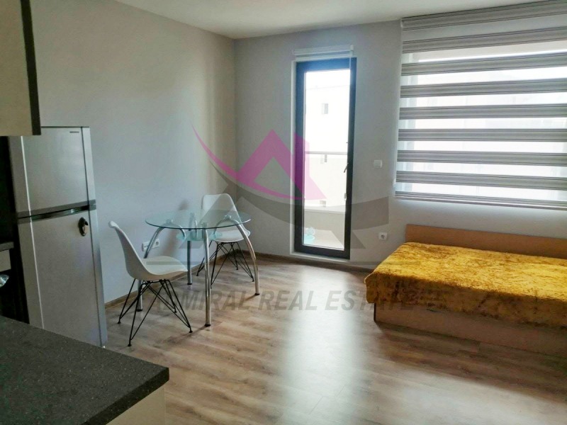 Da affittare  Studio Varna , Vazragdane 3 , 40 mq | 39309054 - Immagine [2]