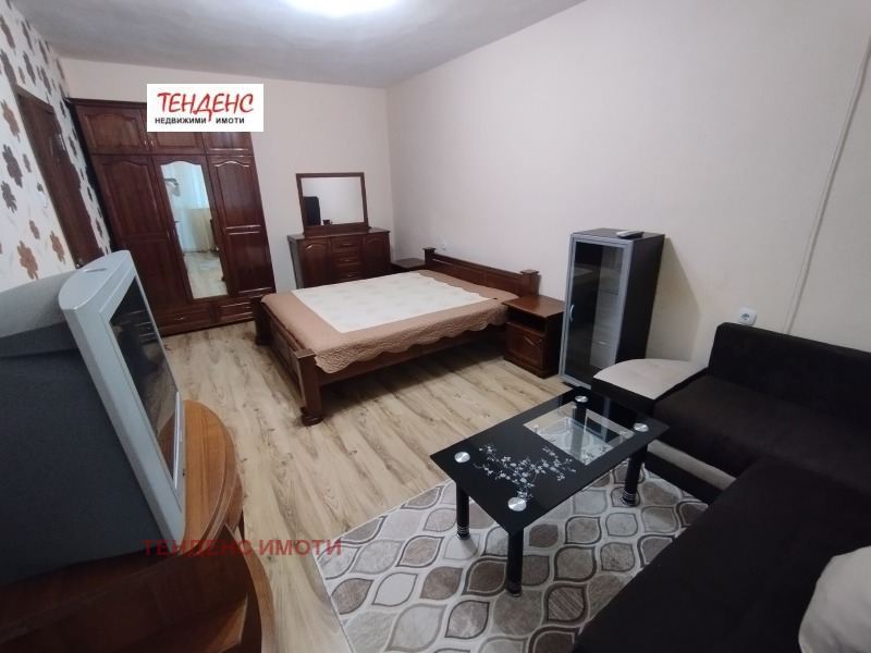 De inchiriat  1 dormitor Cârdjali , Veselciane , 65 mp | 69815071