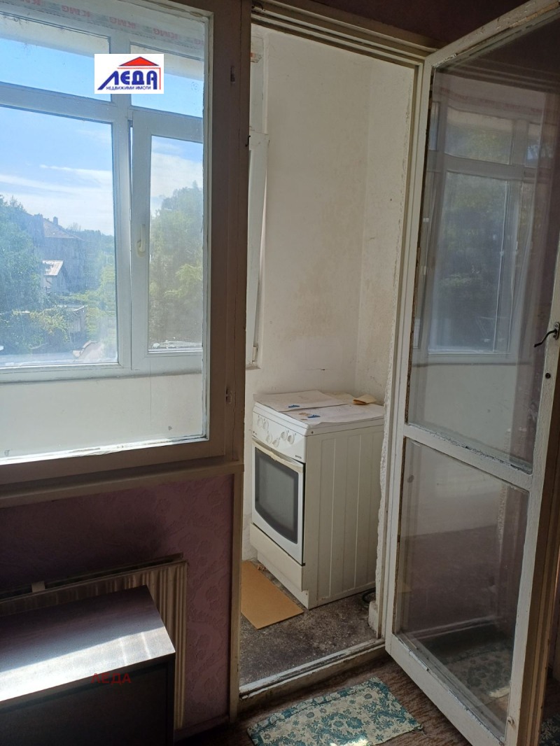 Te huur  Studio Pleven , Mara Dentsjeva , 30 m² | 49400775 - afbeelding [3]