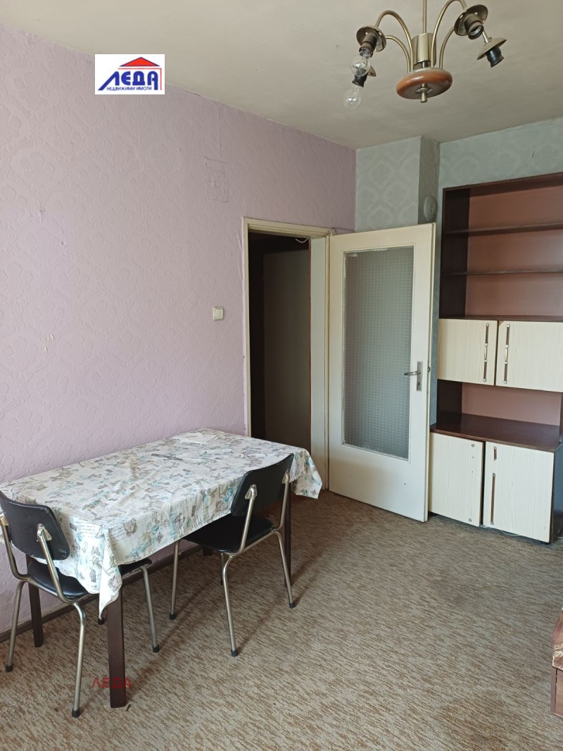 Te huur  Studio Pleven , Mara Dentsjeva , 30 m² | 49400775