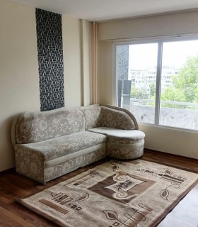 1 chambre Vladislav Varnentchik 1, Varna