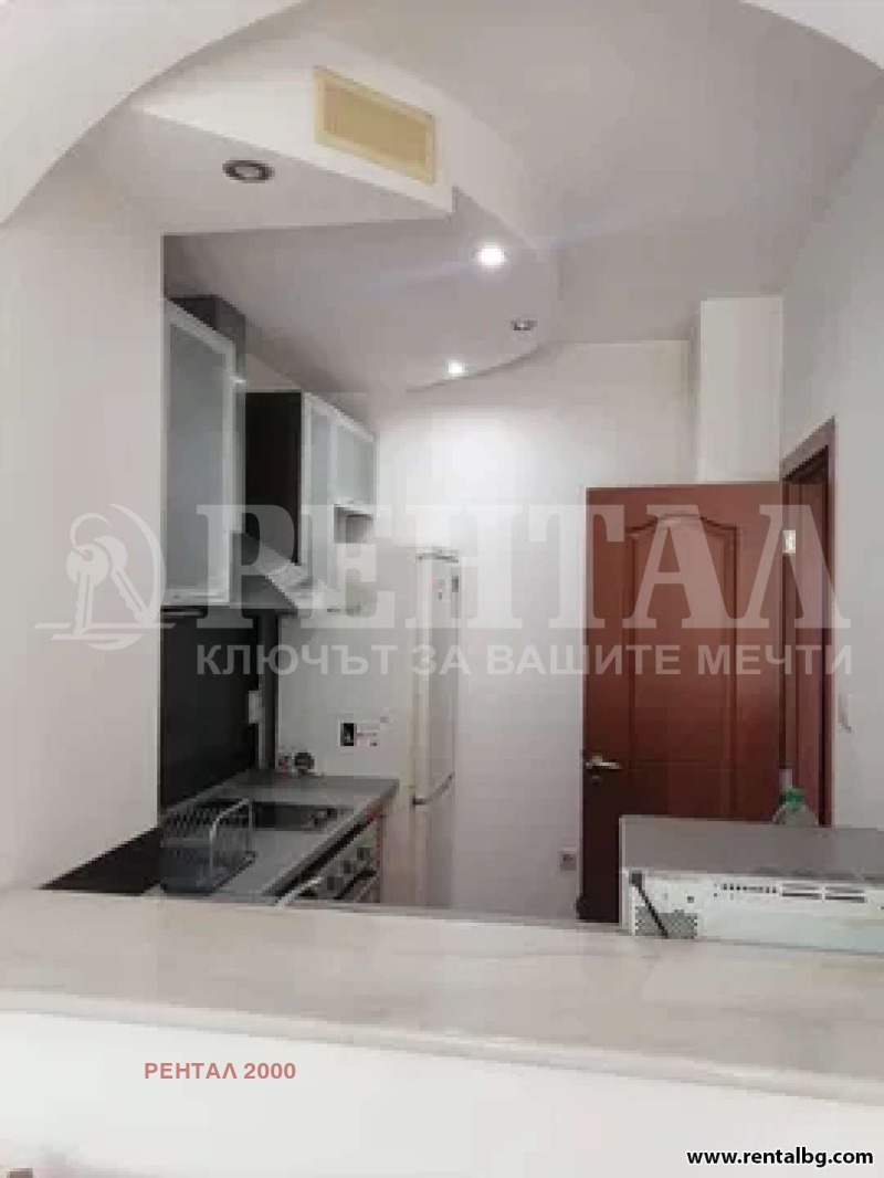 Дава под наем 3-СТАЕН, гр. Пловдив, Христо Смирненски, снимка 2 - Апартаменти - 53159566