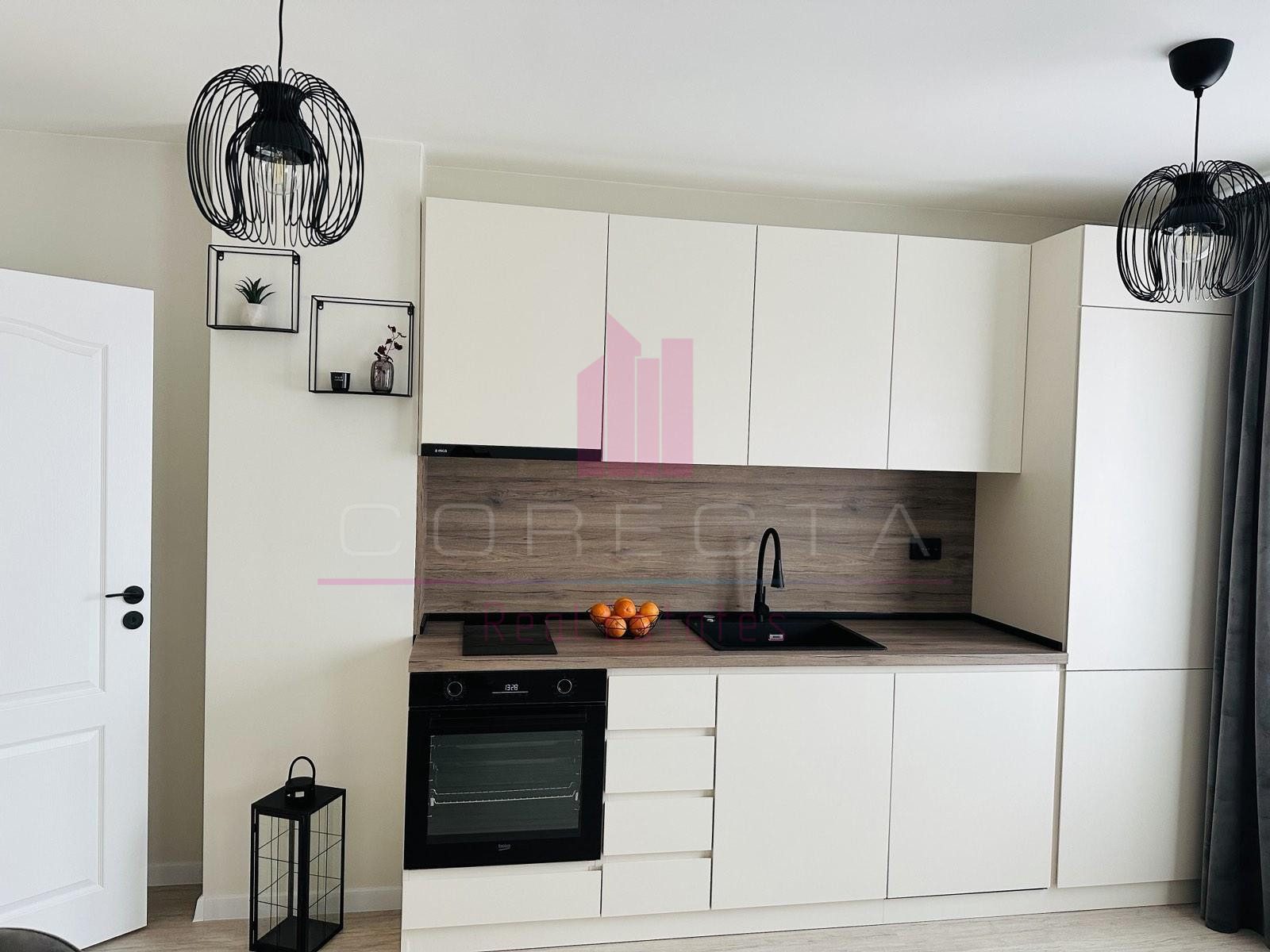 Дава под наем 2-СТАЕН, гр. Русе, Център, снимка 2 - Апартаменти - 53703548