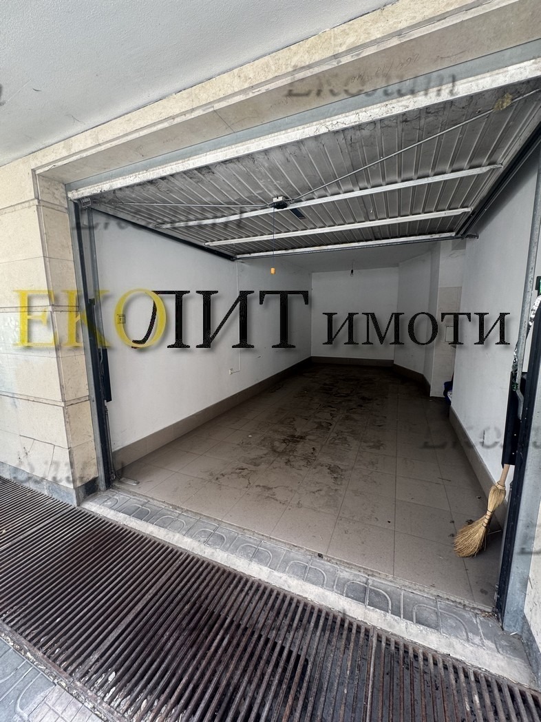 Дава под наем 4-СТАЕН, гр. София, Център, снимка 8 - Апартаменти - 54669061