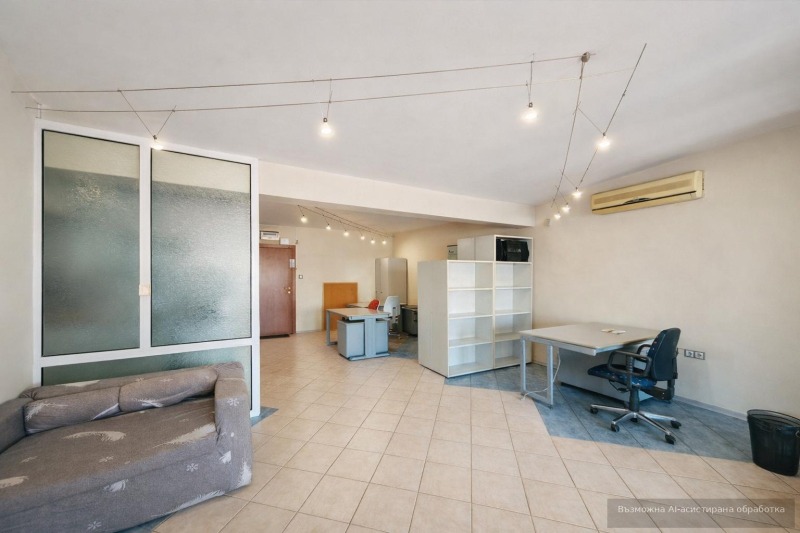 Дава под Наем ОФИС в град Пловдив, Център - 75 кв.м / 450 € » 880.12 лв., ТИТАН ПРОПЪРТИС