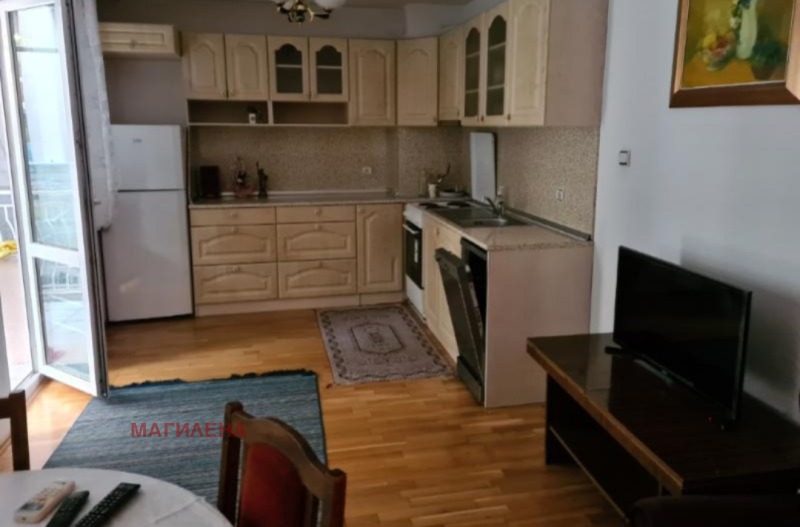 Til leie  1 soverom Plovdiv , Karsjijaka , 65 kvm | 87308847