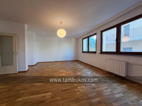 3 makuuhuonetta Pavlovo, Sofia