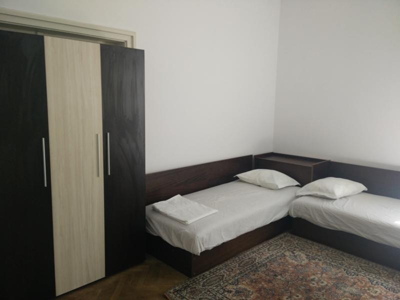 Дава под наем 3-СТАЕН, гр. Бургас, Център, снимка 5 - Апартаменти - 53593300