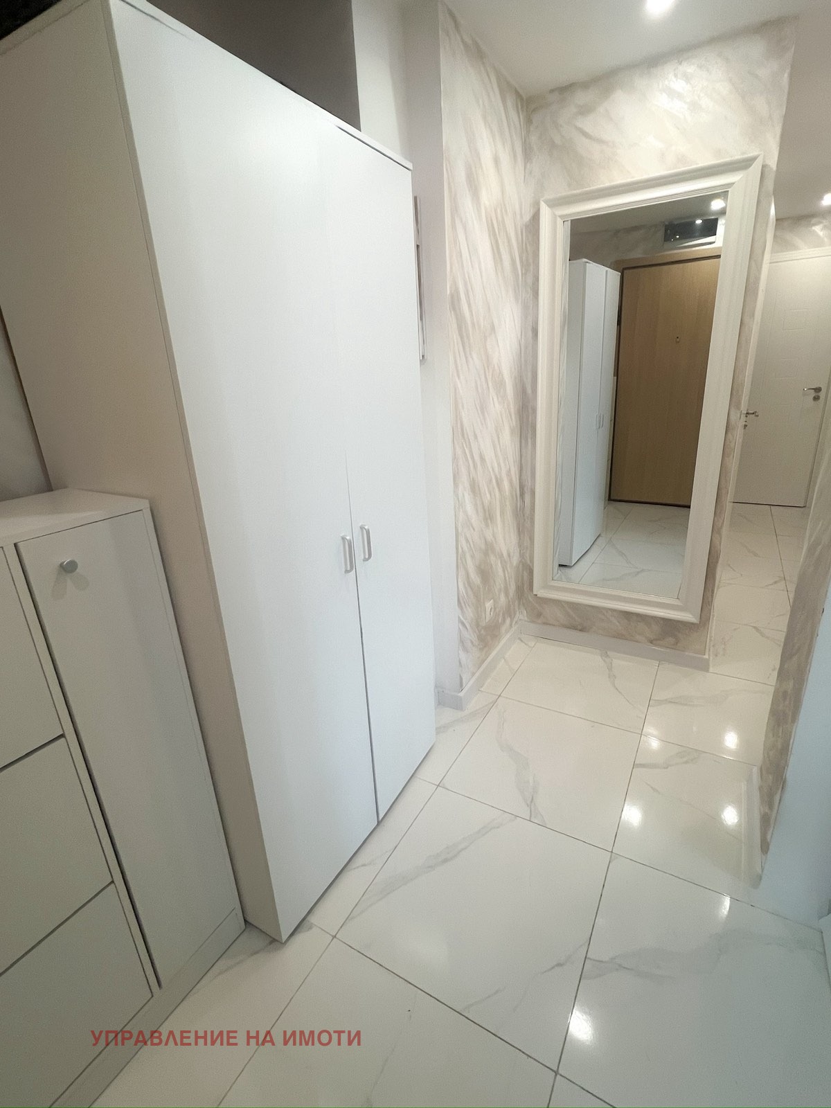 Дава под наем 3-СТАЕН, гр. София, Света Троица, снимка 11 - Апартаменти - 55803928