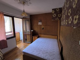 3-стаен град Бургас, Възраждане 4