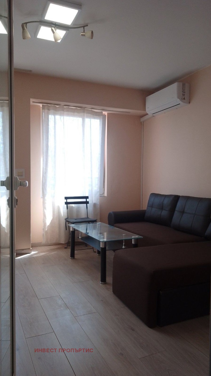 Vuokrattavana  1 makuuhuone Sofia , Tsentar , 72 neliömetriä | 44944083