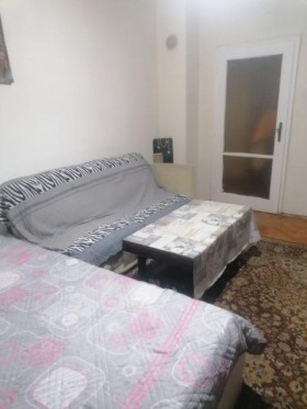 Szoba Druzsba 1, Sofia