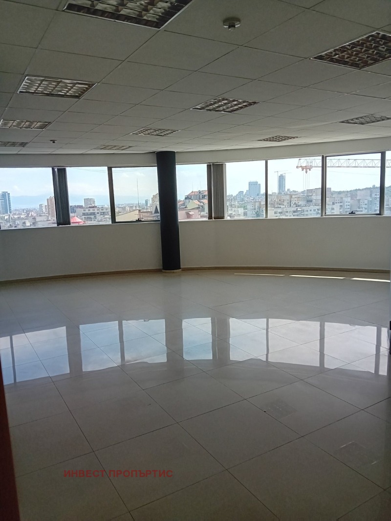 Дава под наем  Офис град София , Гоце Делчев , 115 кв.м | 88781547