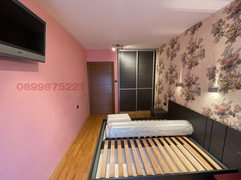 K pronájmu  2 ložnice Sofia , Borovo , 90 m2 | 59433767 - obraz [11]