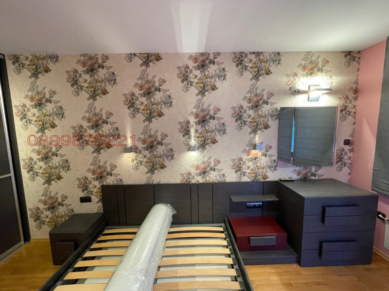 K pronájmu  2 ložnice Sofia , Borovo , 90 m2 | 59433767 - obraz [12]