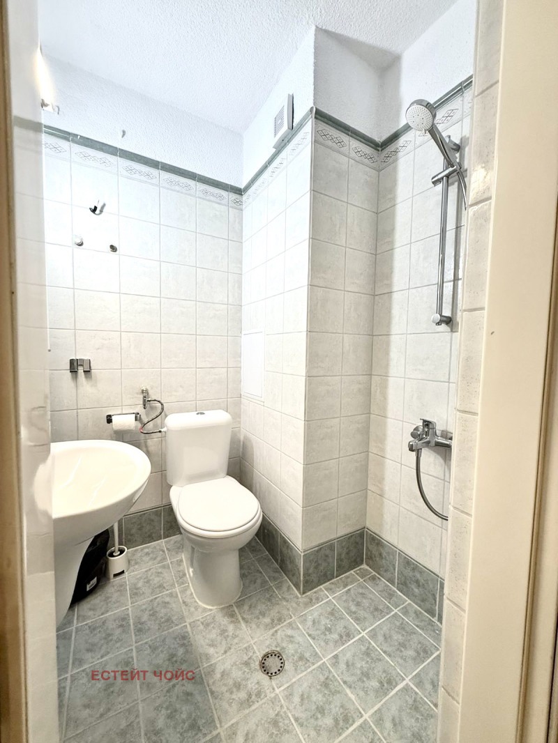 Дава под наем МНОГОСТАЕН, гр. София, Гео Милев, снимка 11 - Апартаменти - 53219039