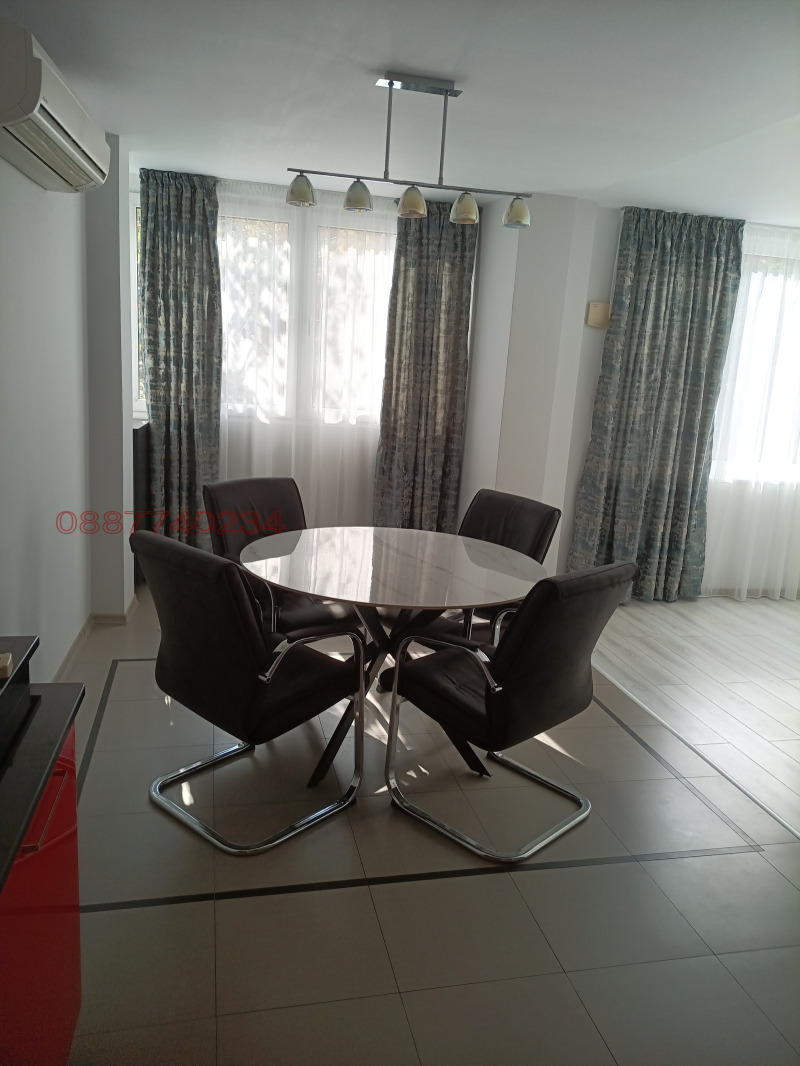 Дава под наем 3-СТАЕН, гр. Пловдив, Център, снимка 3 - Апартаменти - 52769853