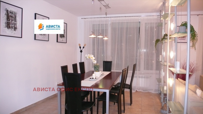 Дава под наем 3-СТАЕН, гр. София, Център, снимка 3 - Апартаменти - 53322549