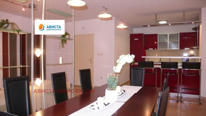 Дава под наем 3-СТАЕН, гр. София, Център, снимка 4 - Апартаменти - 53322549