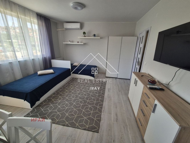 Do wynajęcia  Studio Stara Zagora , Tri czuczura - centar , 50 mkw | 55215932