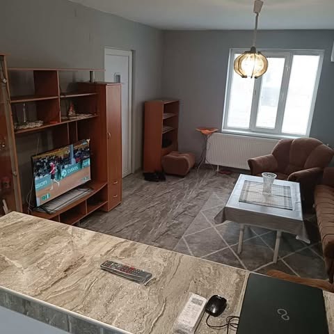 Дава под наем ЕТАЖ ОТ КЪЩА, гр. София, гр. Нови Искър, снимка 3 - Етаж от къща - 53414225