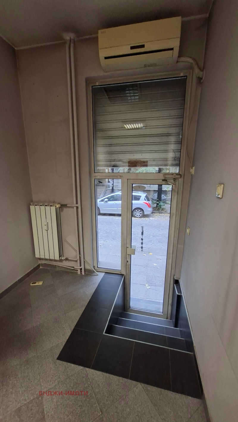 För uthyrning  affär Sofia , Centar , 16 kvm | 52519979 - bild [3]