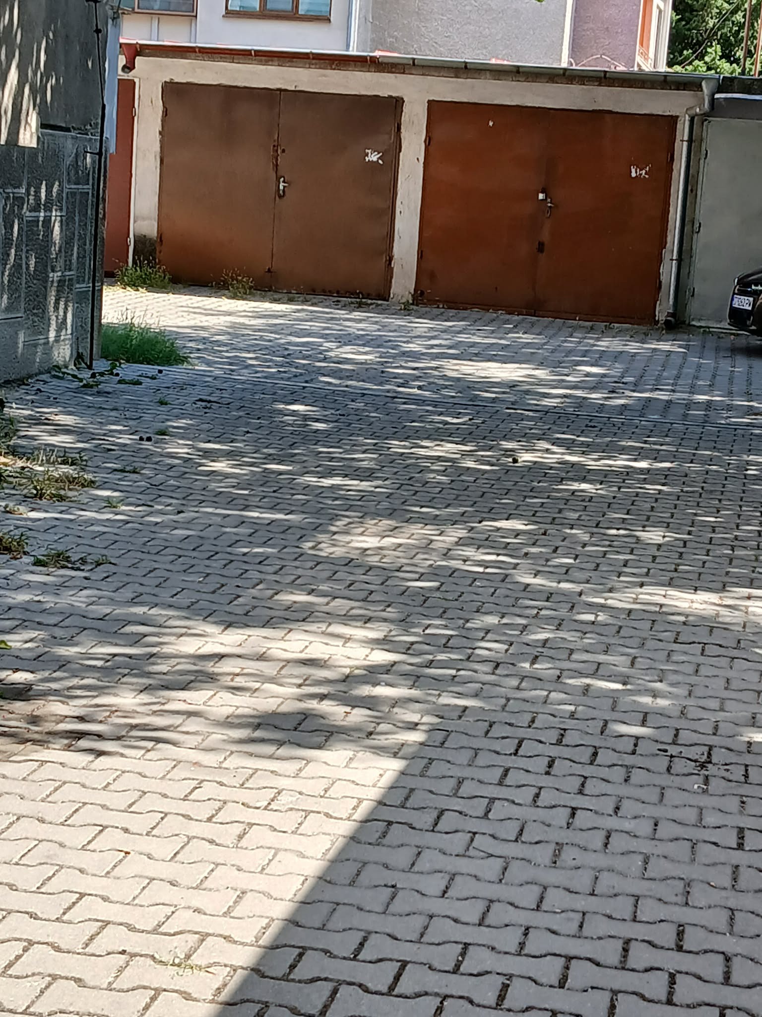 Дава под наем ГАРАЖ, ПАРКОМЯСТО, гр. Стара Загора, Център