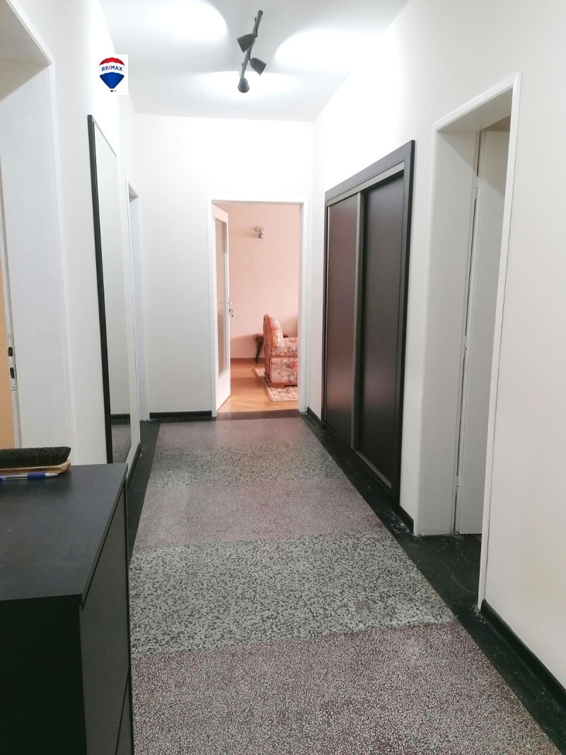 Дава под наем  4-стаен град Пловдив , Център , 140 кв.м | 35905119 - изображение [14]