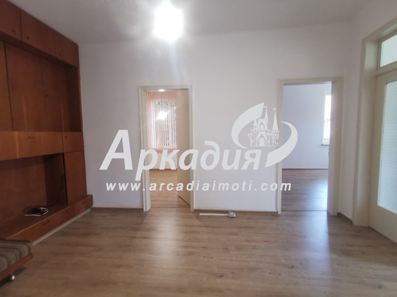 В аренду  Офис Пловдив , Център , 108 кв.м | 70054207