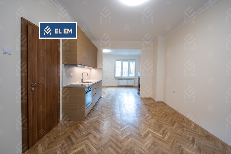 Дава под наем 3-СТАЕН, гр. София, Център, снимка 3 - Апартаменти - 53098441