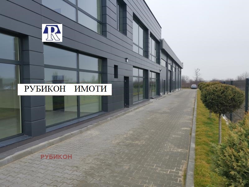 Til leje  Butik Plovdiv , Industrialna zona - Sever , 245 kvm | 84633684