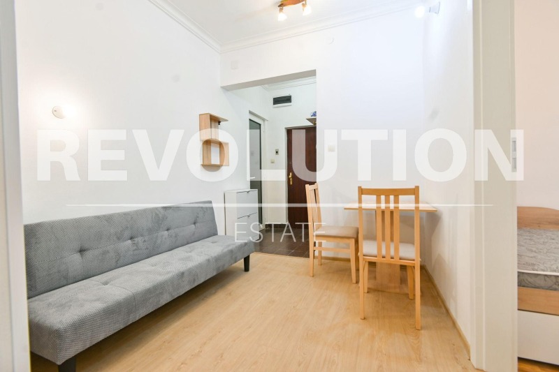 Дава под наем 3-СТАЕН, гр. София, Център