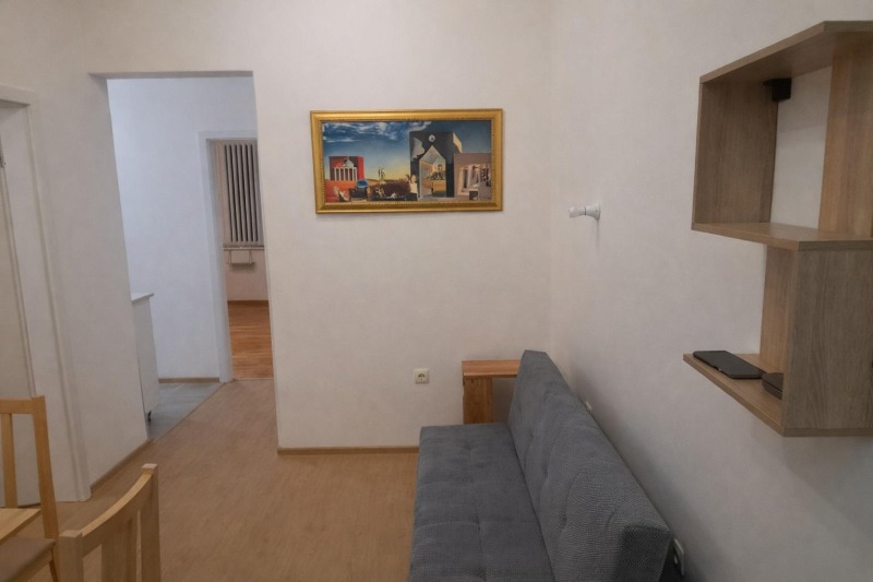 Дава под наем 3-СТАЕН, гр. София, Медицинска академия