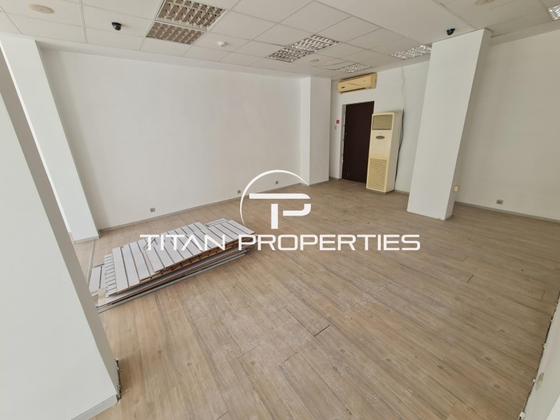 A louer  Boutique Bourgas , Bratya Miladinovi , 169 m² | 27301294 - image [5]