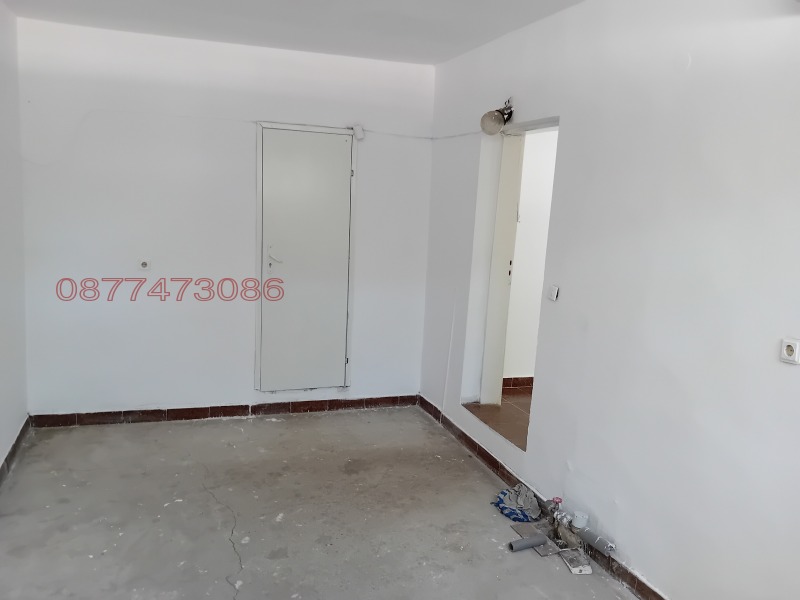 Дава под наем МАГАЗИН, гр. Монтана, Широк център, снимка 7 - Магазини - 52782938