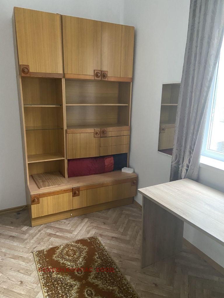 Издаје се  2 спаваће собе Пловдив , Центар , 90 м2 | 39966191 - слика [2]