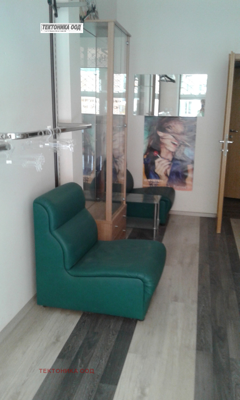 För uthyrning  affär Sofia , Mladost 2 , 25 kvm | 93580998 - bild [2]