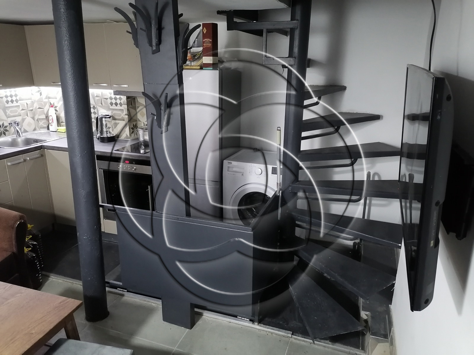 Дава под наем 2-СТАЕН, гр. София, Център, снимка 2 - Апартаменти - 53662255