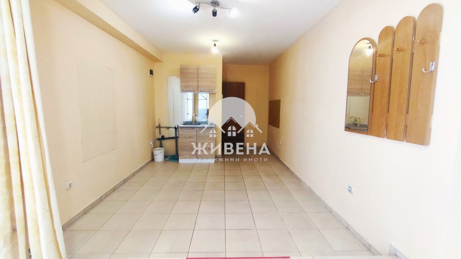 Дава под наем ОФИС, гр. Варна, Център