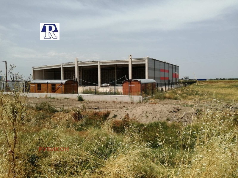 Te huur  Opslag Plovdiv , Industrialna zona - Sever , 330 m² | 35585627