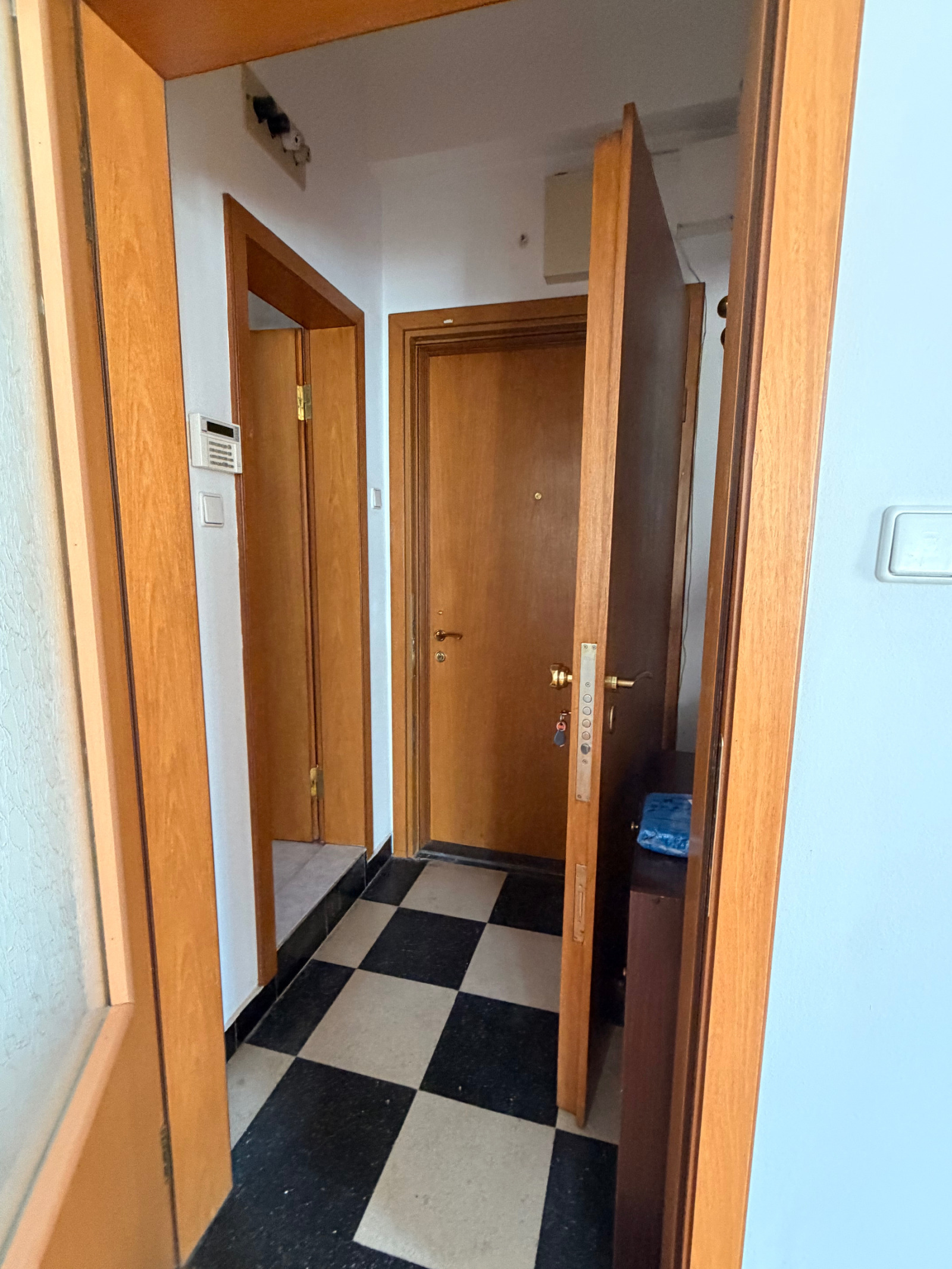 Дава под наем 2-СТАЕН, гр. София, Център, снимка 11 - Апартаменти - 55891293