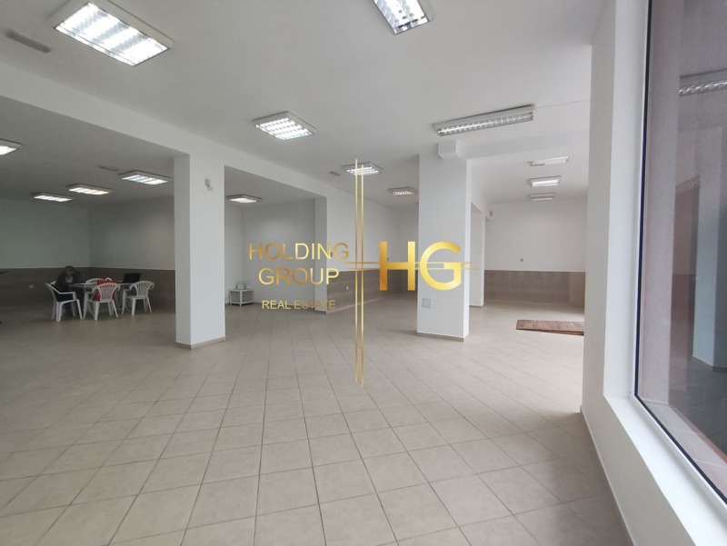 Дава под Наем ОФИС в град Варна, Владислав Варненчик 1 - 125 кв.м / 1 200 € » 2 347.00 лв., ХОЛДИНГ ГРУП