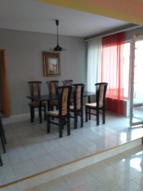 3+ camere da letto Lazur, Burgas 2