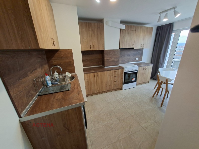 Дава под наем 2-СТАЕН, гр. София, Център, снимка 2 - Апартаменти - 53399942