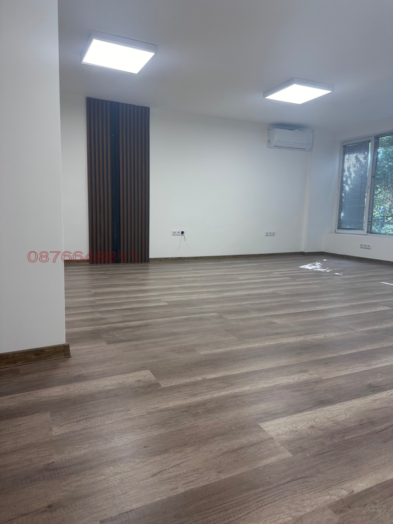 Te huur  Kantoor Varna , Tsentar , 83 m² | 24104558 - afbeelding [2]