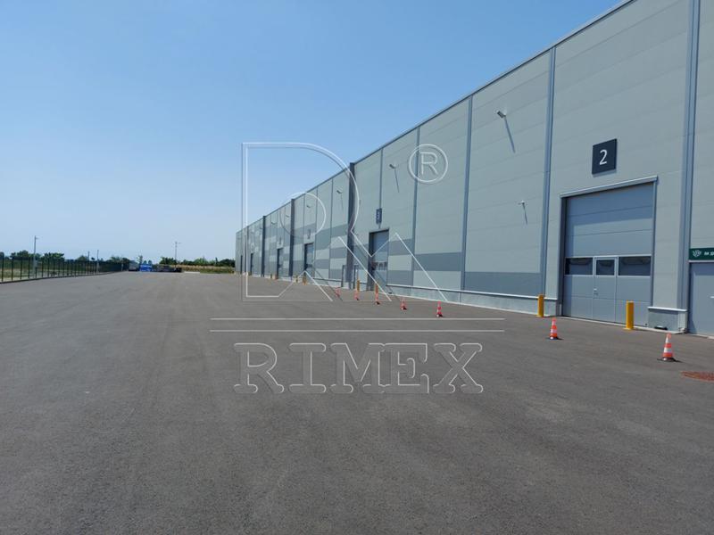 En renta  Almacenamiento Plovdiv , Industrialna zona - Sever , 2610 metros cuadrados | 81375132 - imagen [10]