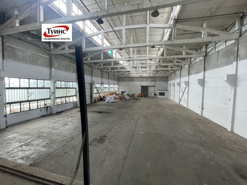 Para alugar  Construção industrial Plovdiv , Industrialna zona - Iug , 1300 m² | 30308754 - imagem [2]