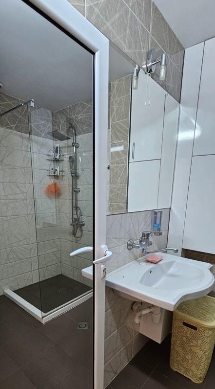 De inchiriat  2 dormitoare Plovdiv , Țentâr , 96 mp | 93821774 - imagine [5]