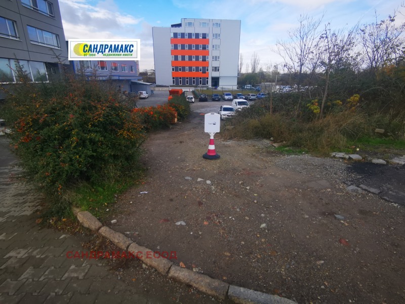 Дава под наем МЯСТО, гр. София, Хаджи Димитър, снимка 5 - Парцели - 52369817